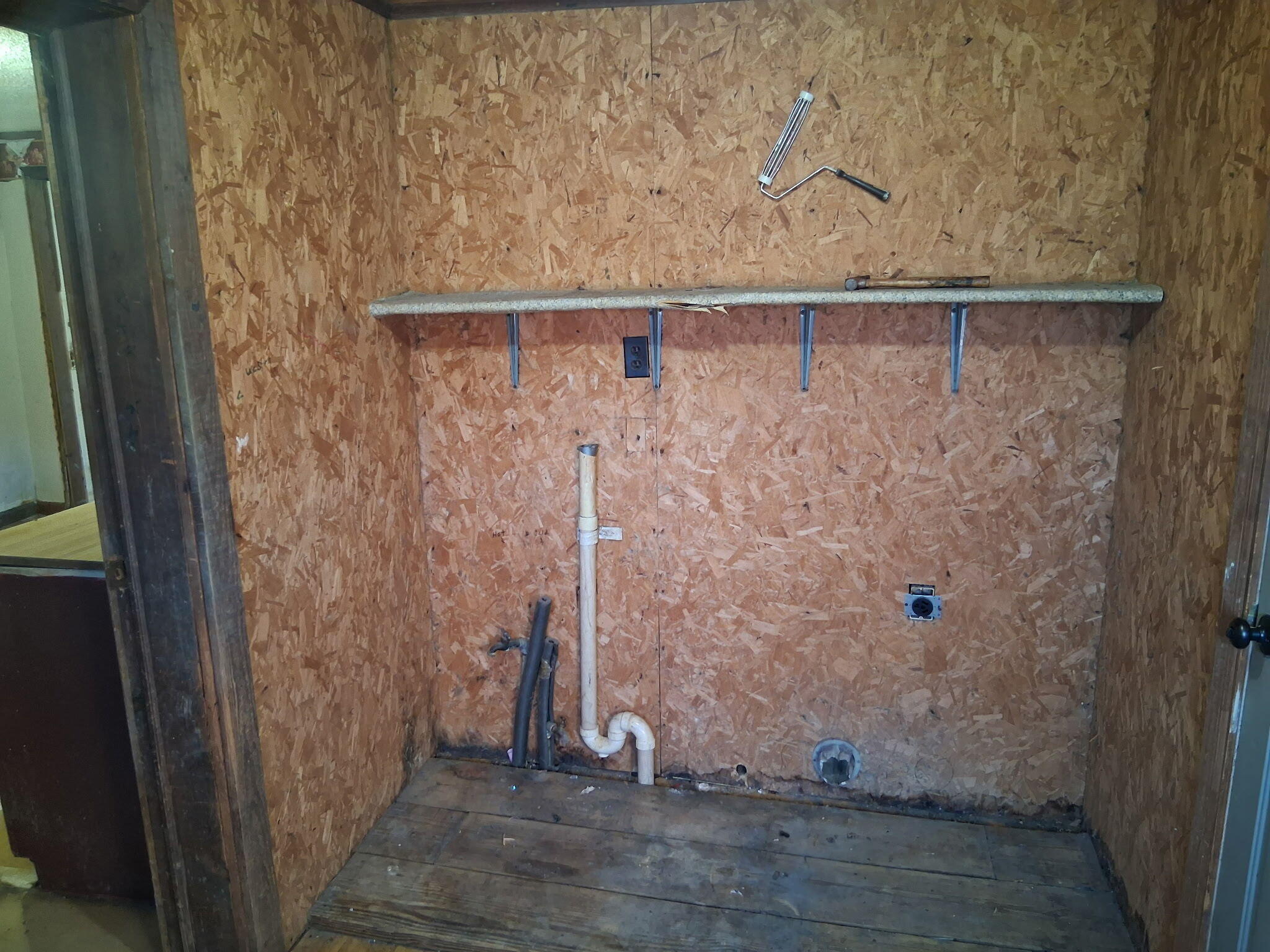 1370 Old Graysville Road Dayton, TN 37321 - Photo 23 of 23 Laundry