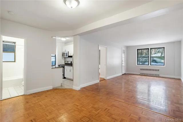 $2,695 | 140 East Hartsdale Avenue, Unit 1F, Hartsdale, NY 10530