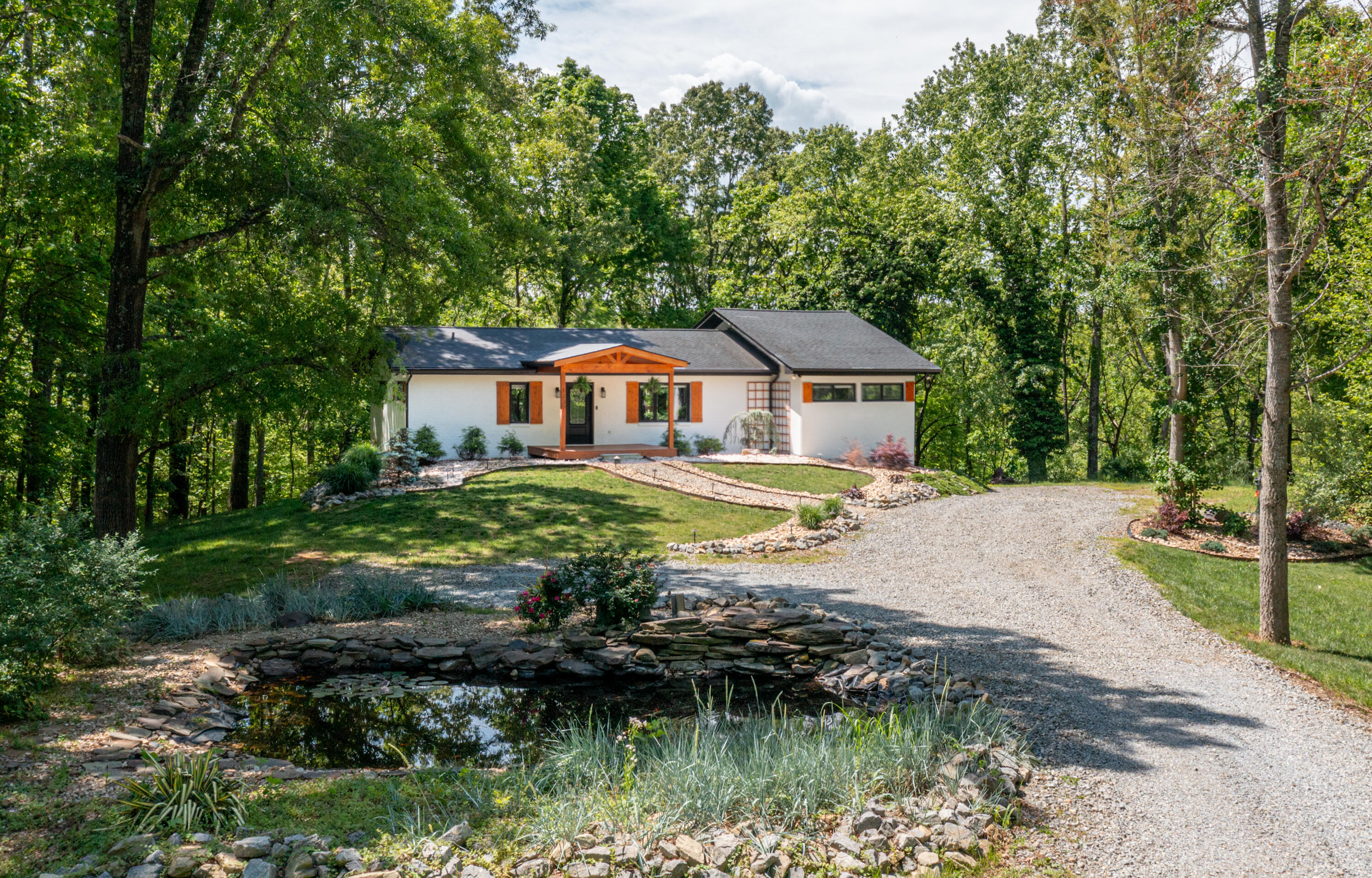 1230 Old Hollow Road Buchanan, VA 24066 - Photo 30 of 30 Front
