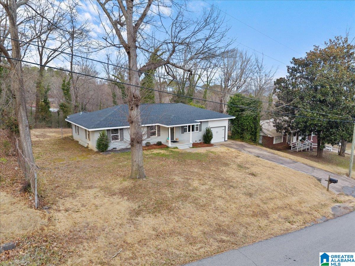 2012 Crawford Street Guntersville, AL 35976 - Photo 2 of 40
