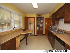 5 Meadowlark Lane Springfield, IL 62702 - Photo 5 of 12 Gallery Image 5