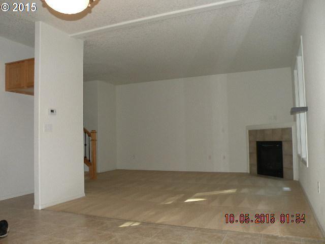 3049 South Cedar Ridge Drive Ridgefield, WA 98642 - Photo 4 of 16 Family Room