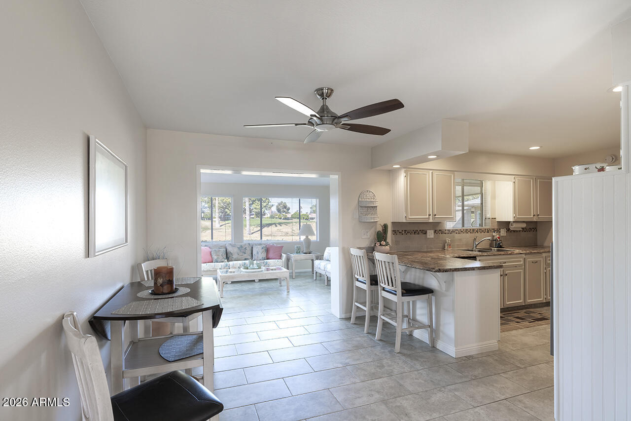 10812 West Hatcher Road Sun City, AZ 85351 - Photo 5 of 18 hatcher_05