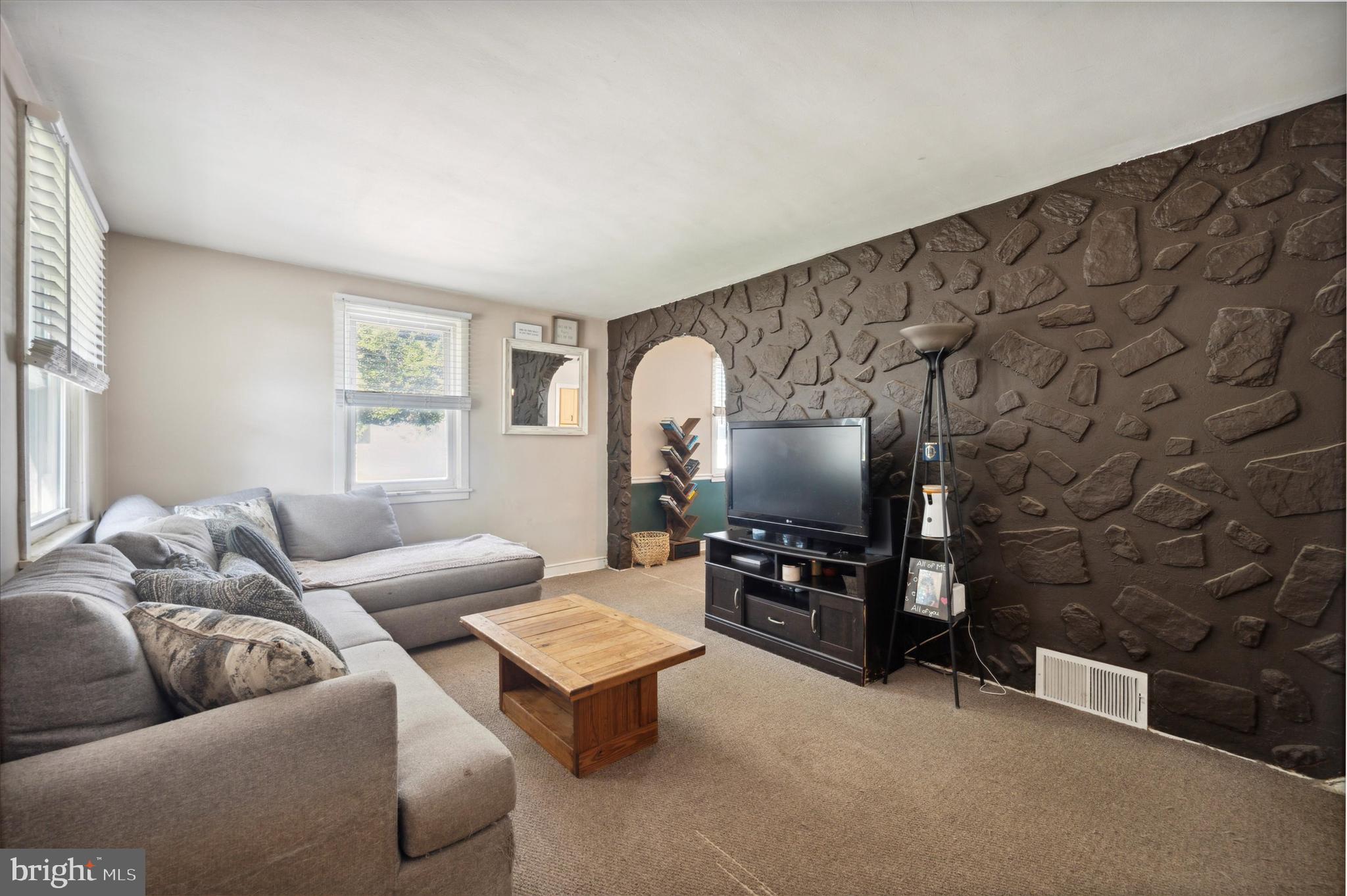 1111 Providence Road Secane, PA 19018 - Photo 4 of 24