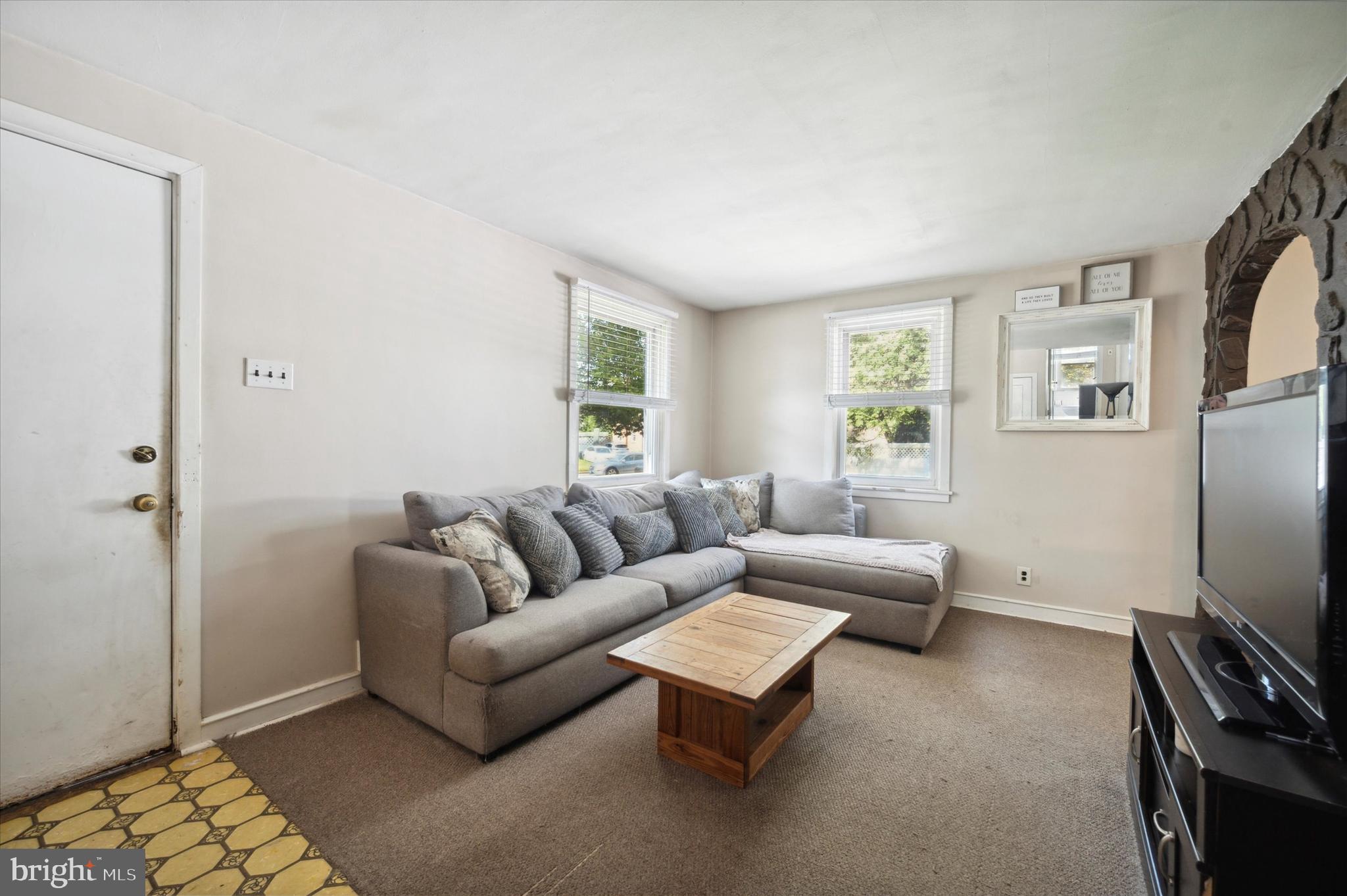 1111 Providence Road Secane, PA 19018 - Photo 5 of 24