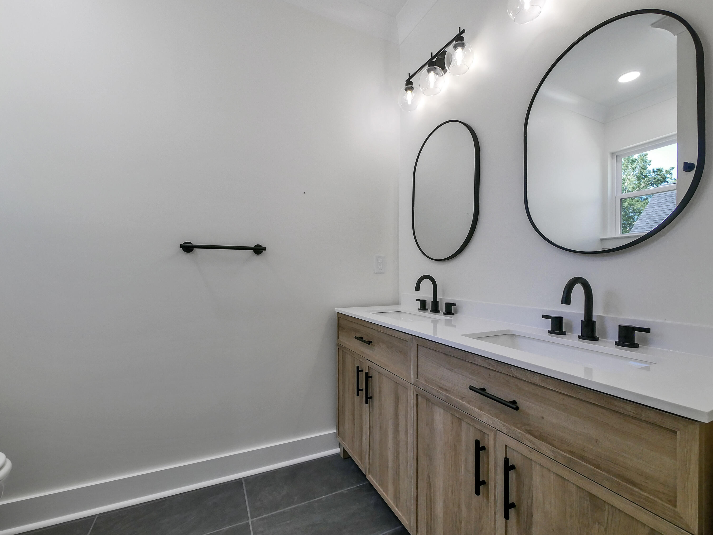 8443 Chambers Road Chattanooga, TN 37421 - Photo 10 of 18 28-P1300037