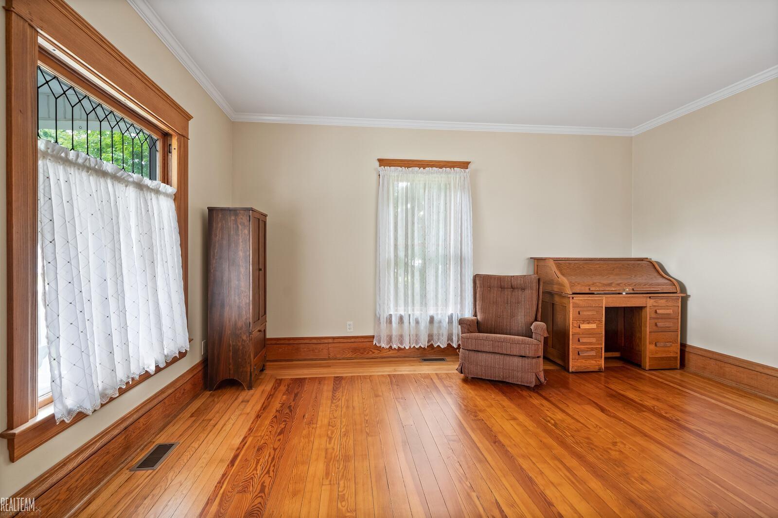 34684 East Maple Street Memphis, MI 48041 - Photo 5 of 51 50084627-4.JPG