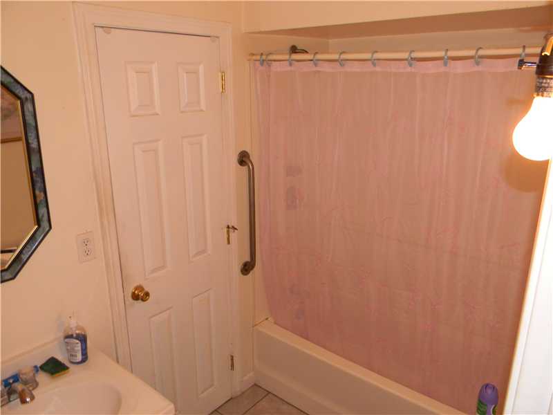 41 Webb Street Pawtucket, RI 02860 - Photo 11 of 11 Bathroom.