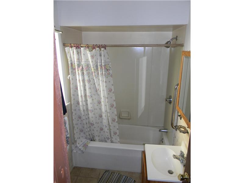 41 Webb Street Pawtucket, RI 02860 - Photo 5 of 11 Bathroom.