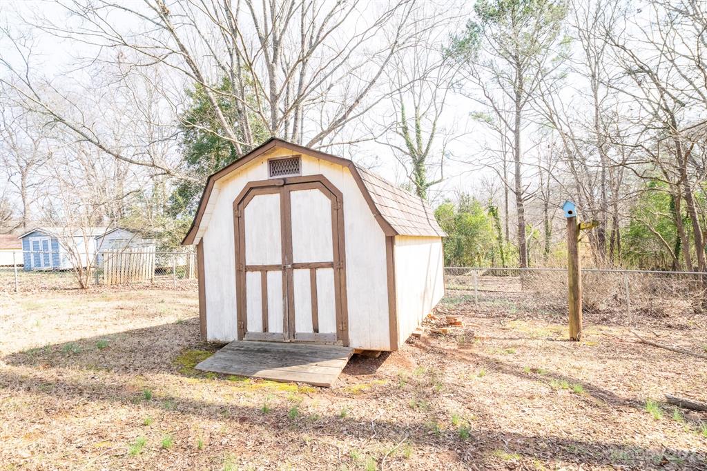655 Summerow Road Stanley, NC 28164 - Photo 32 of 42 Gallery Image 32