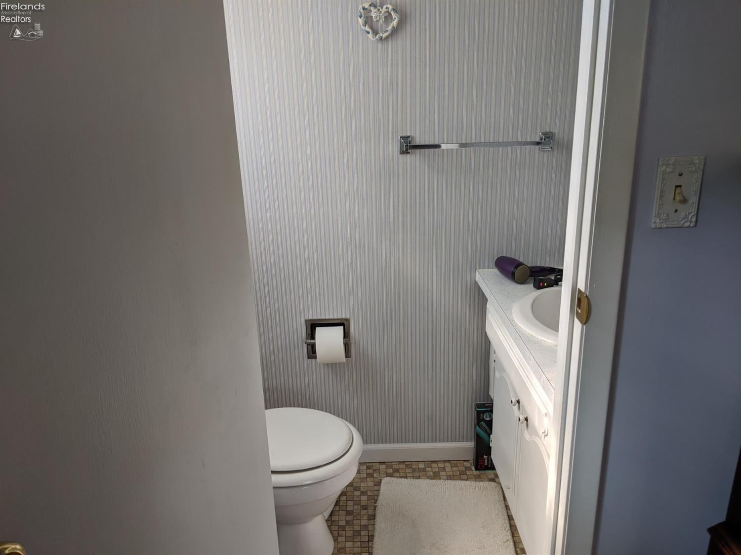 5618 Schenk Road Sandusky, OH 44870 - Photo 4 of 20 Gallery Image 4