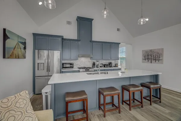 $2,200 | 2311 67th Street, Galveston, TX 77551