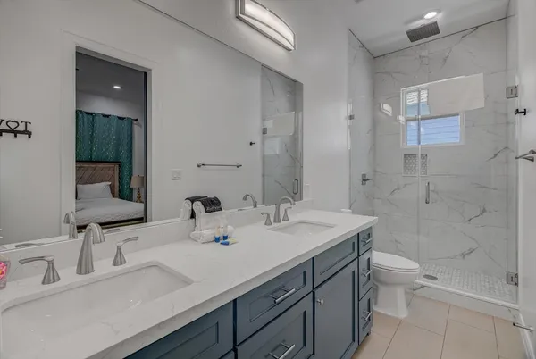 $2,200 | 2311 67th Street, Galveston, TX 77551