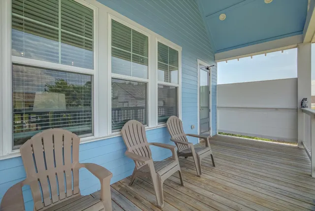 $2,500 | 2311 67th Street, Galveston, TX 77551