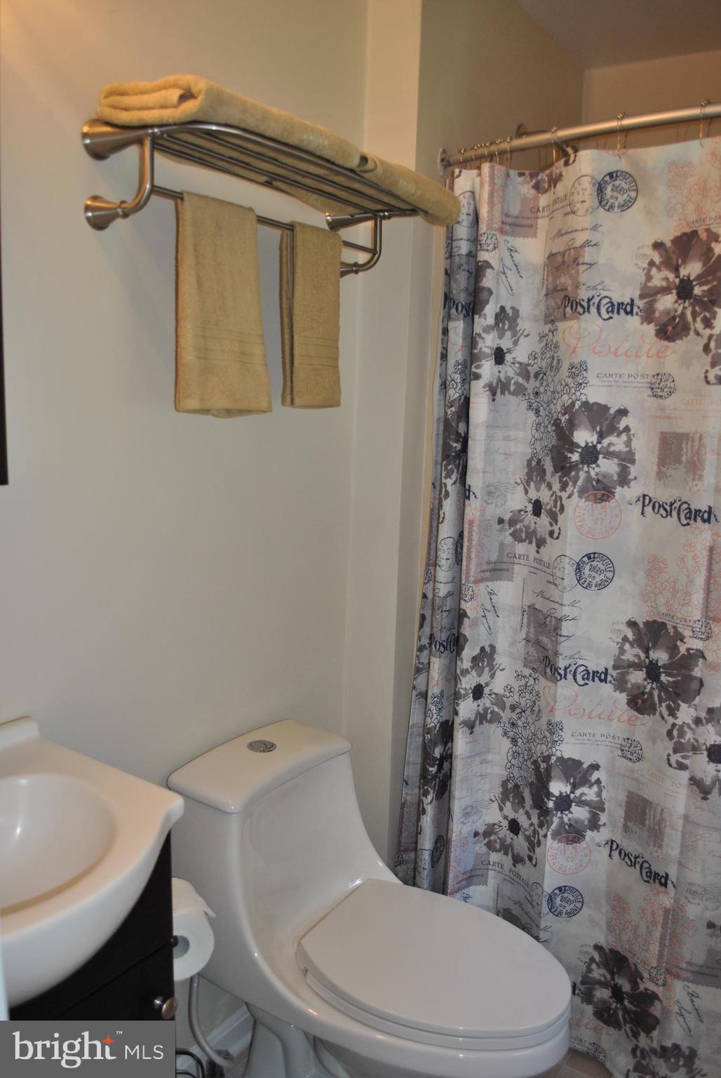 7430 Keith Road Warrenton, VA 20186 - Photo 17 of 47 Gallery Image 17
