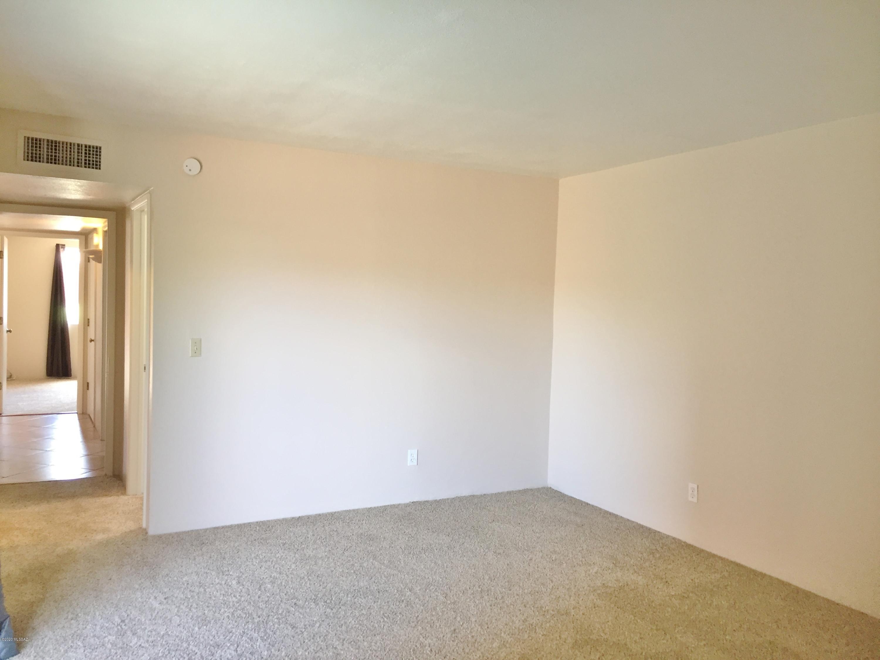 4255 East Presidio Road Tucson, AZ 85712 - Photo 10 of 26