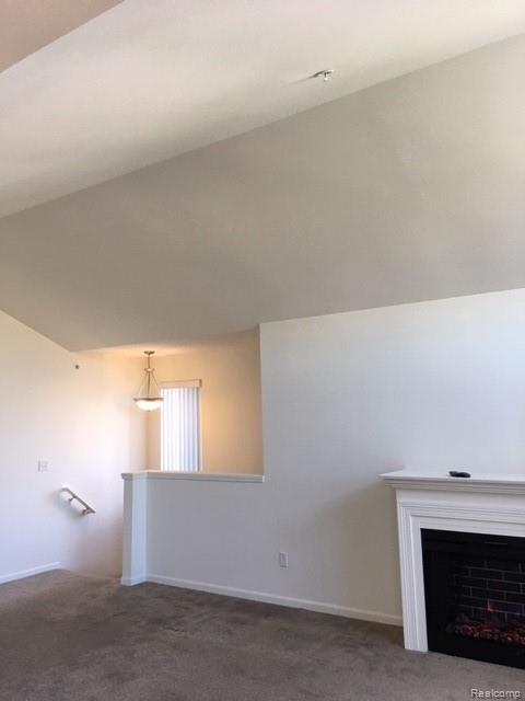 29603 Fox Run Circle Warren, MI 48092 - Photo 12 of 63