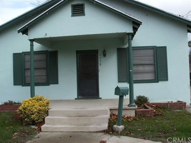 6658 Palm Avenue Riverside, CA 92506 - Photo 1 of 1