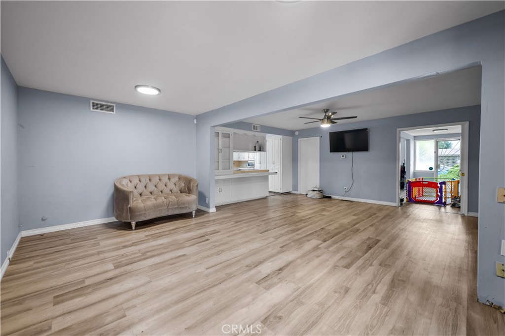 5818 North Sycamore Avenue Rialto, CA 92377 - Photo 13 of 33