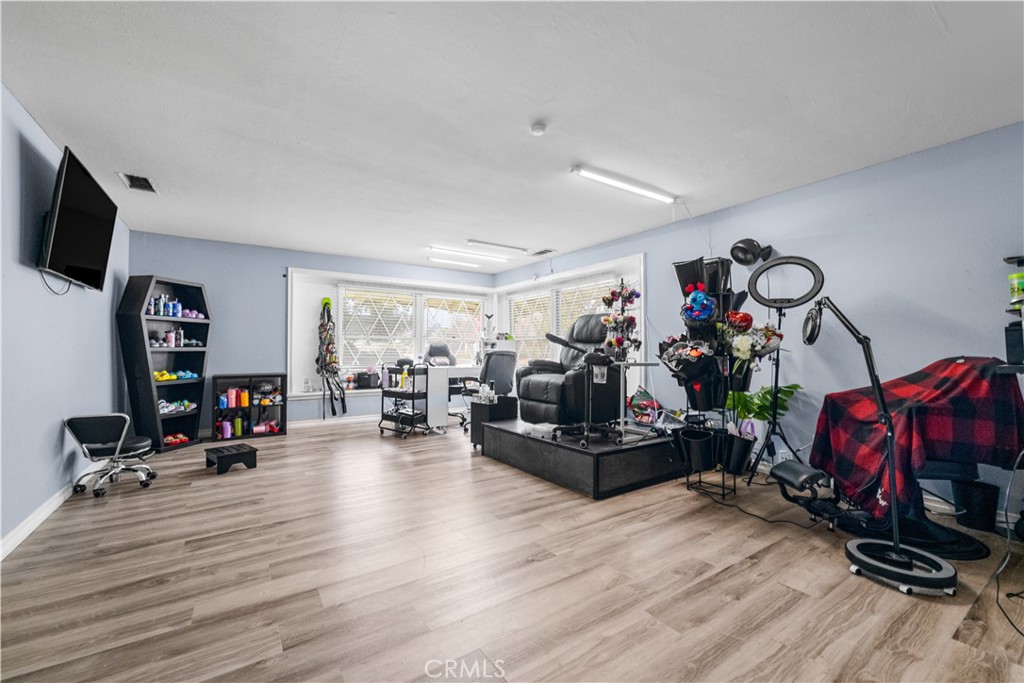 5818 North Sycamore Avenue Rialto, CA 92377 - Photo 28 of 33