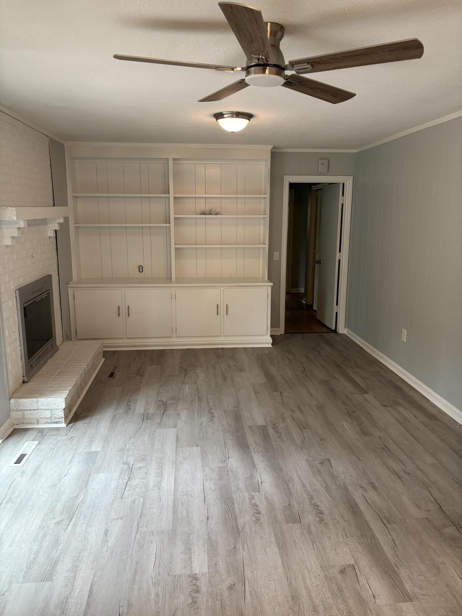 605 Lynnwood Road Walterboro, SC 29488 - Photo 9 of 29 Dining Room and Den 2 - 605 Lynnwood Roa