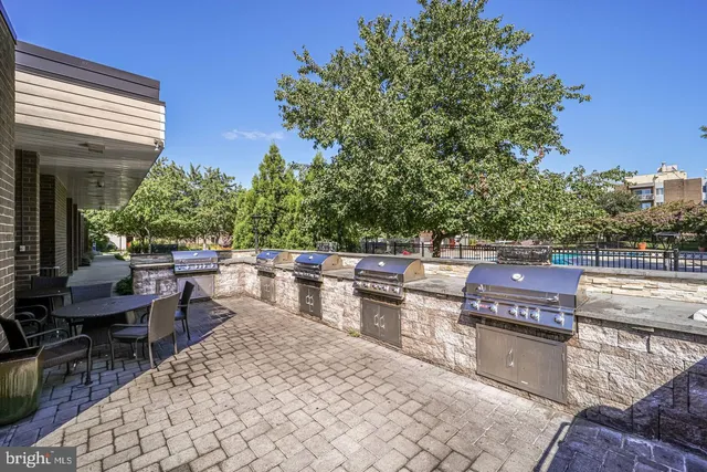 a outdoor view with a sitting space