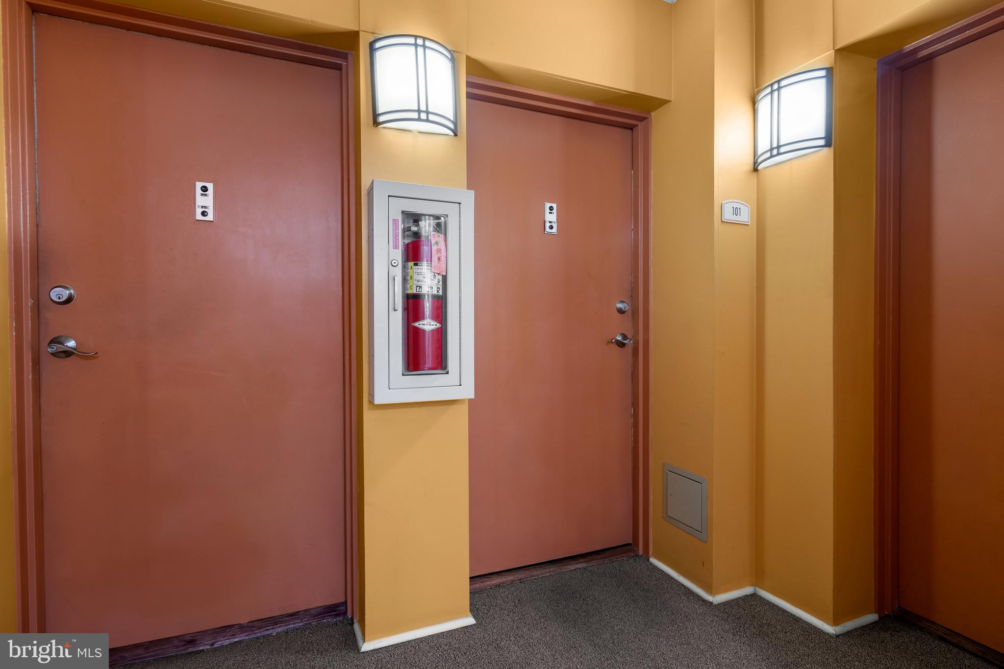 75 South Reynolds Street, Unit 101 Alexandria, VA 22304 - Photo 40 of 42 a bathroom with a sink and a mirror