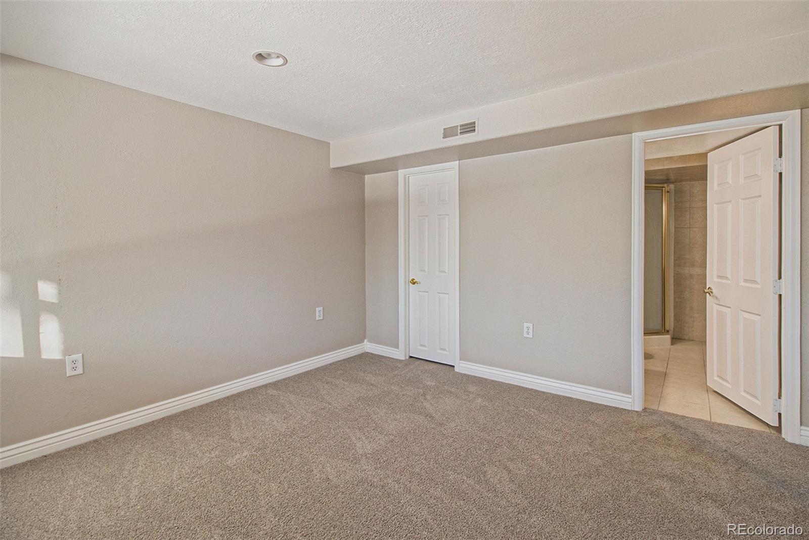9053 Edgewood Street Highlands Ranch, CO 80130 - Photo 2 of 19 Gallery Image 2