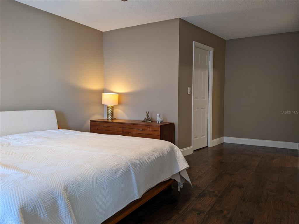 2057 Little Neck Road Clearwater, FL 33755 - Photo 17 of 29 Gallery Image 17
