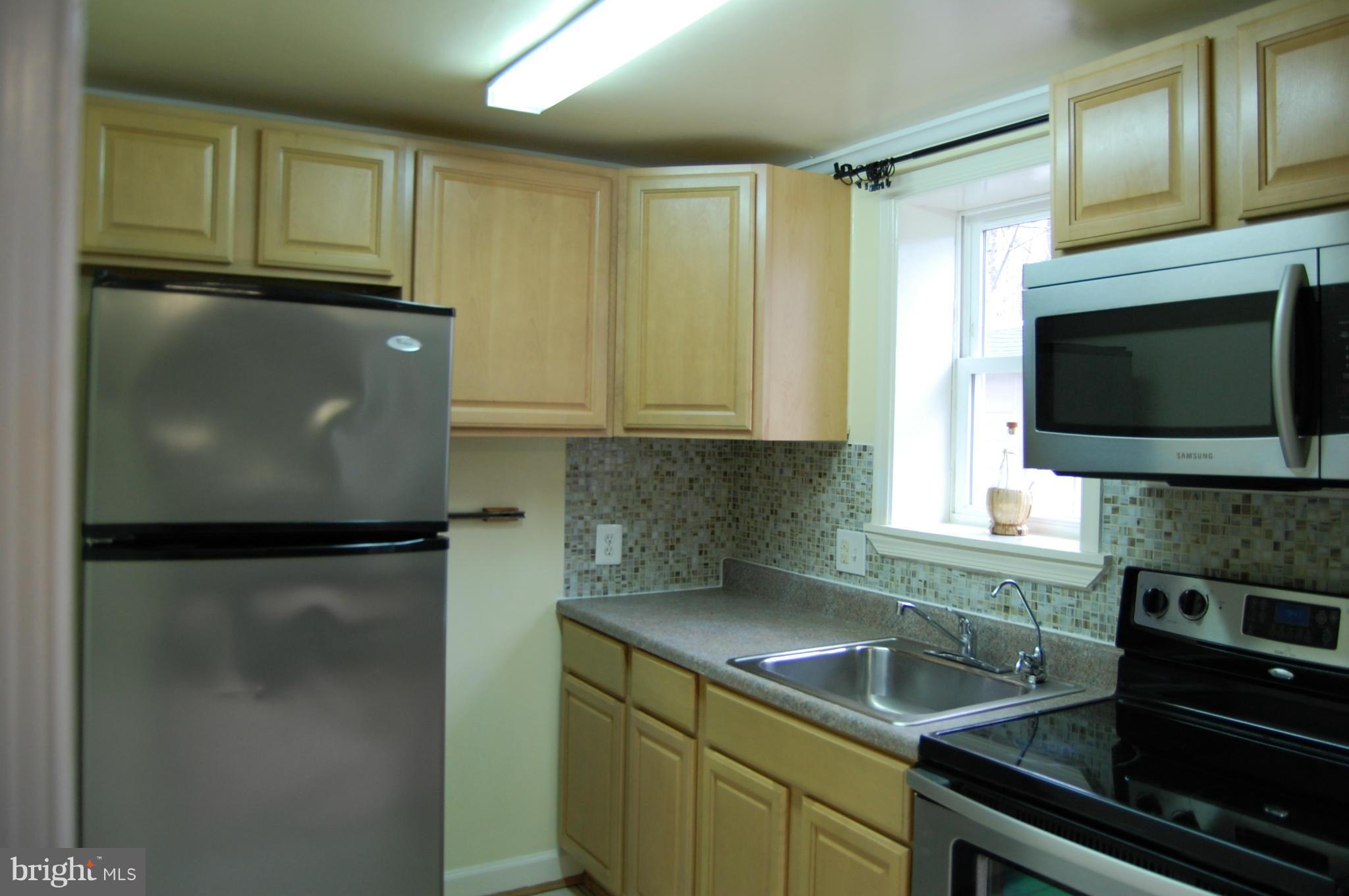 10915 Bond Road Adelphi, MD 20783 - Photo 20 of 30 In-law Kitchen