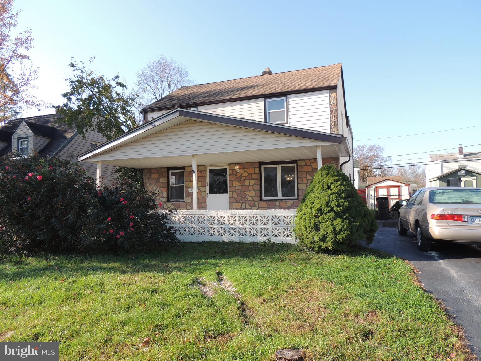 845 Quaint Street Secane, PA 19018 - Photo 2 of 33