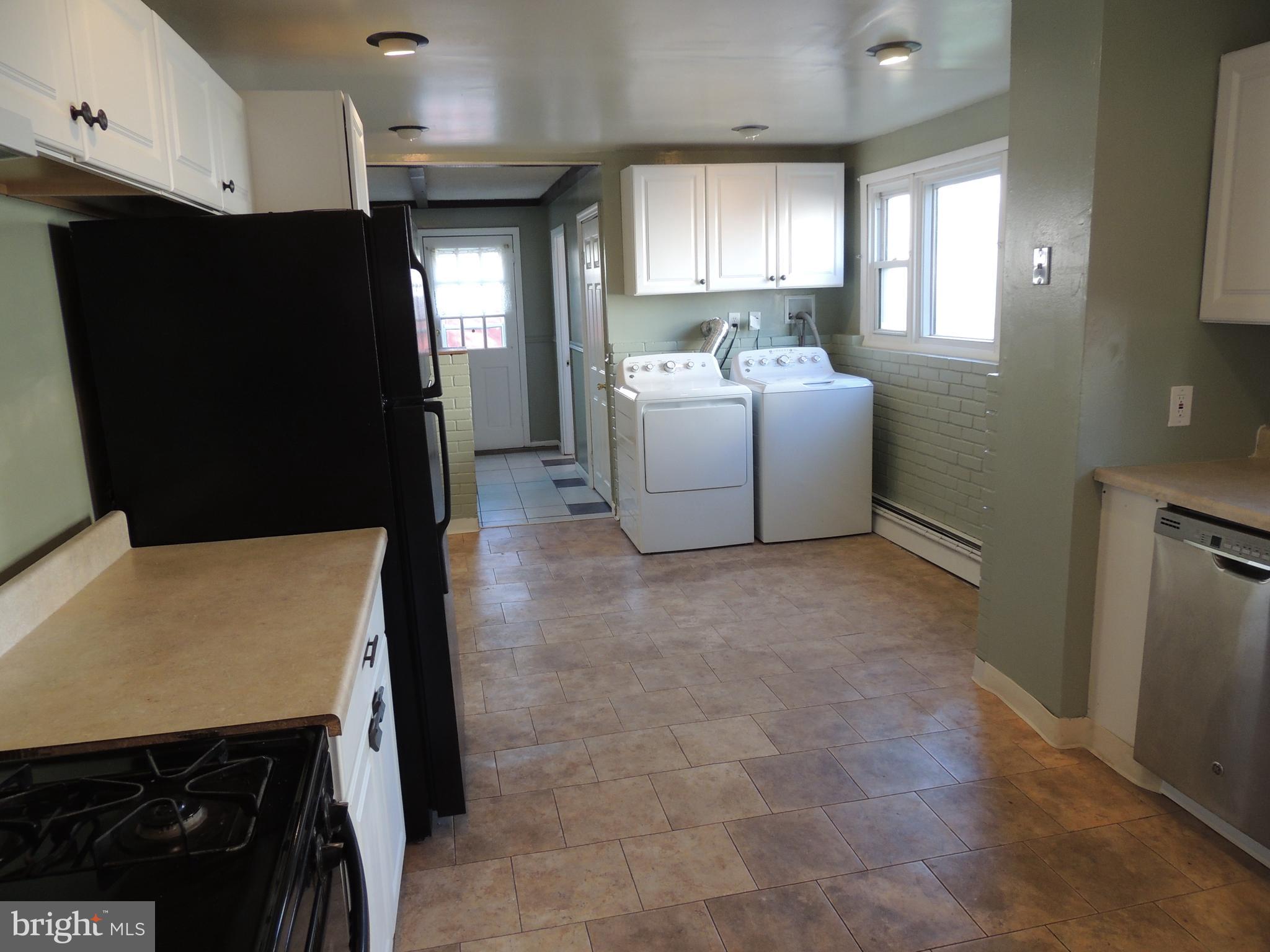 845 Quaint Street Secane, PA 19018 - Photo 14 of 33