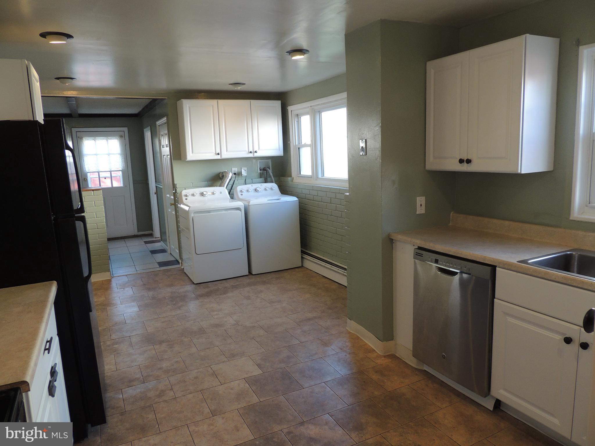 845 Quaint Street Secane, PA 19018 - Photo 15 of 33