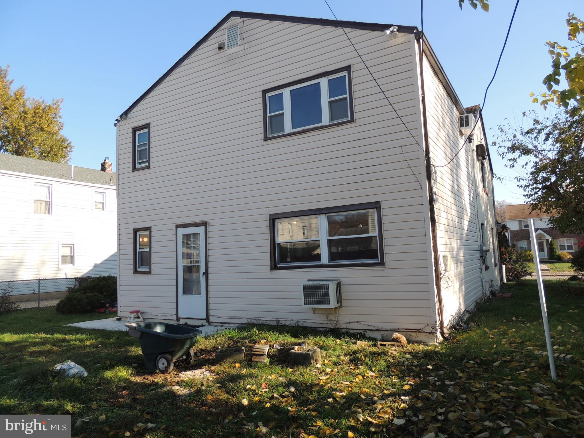 845 Quaint Street Secane, PA 19018 - Photo 5 of 33