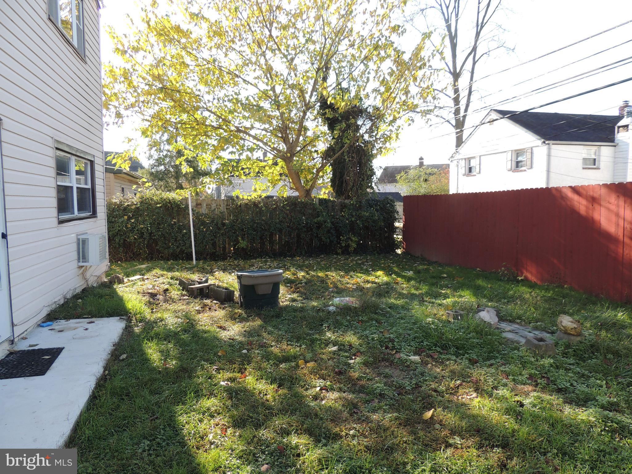 845 Quaint Street Secane, PA 19018 - Photo 8 of 33