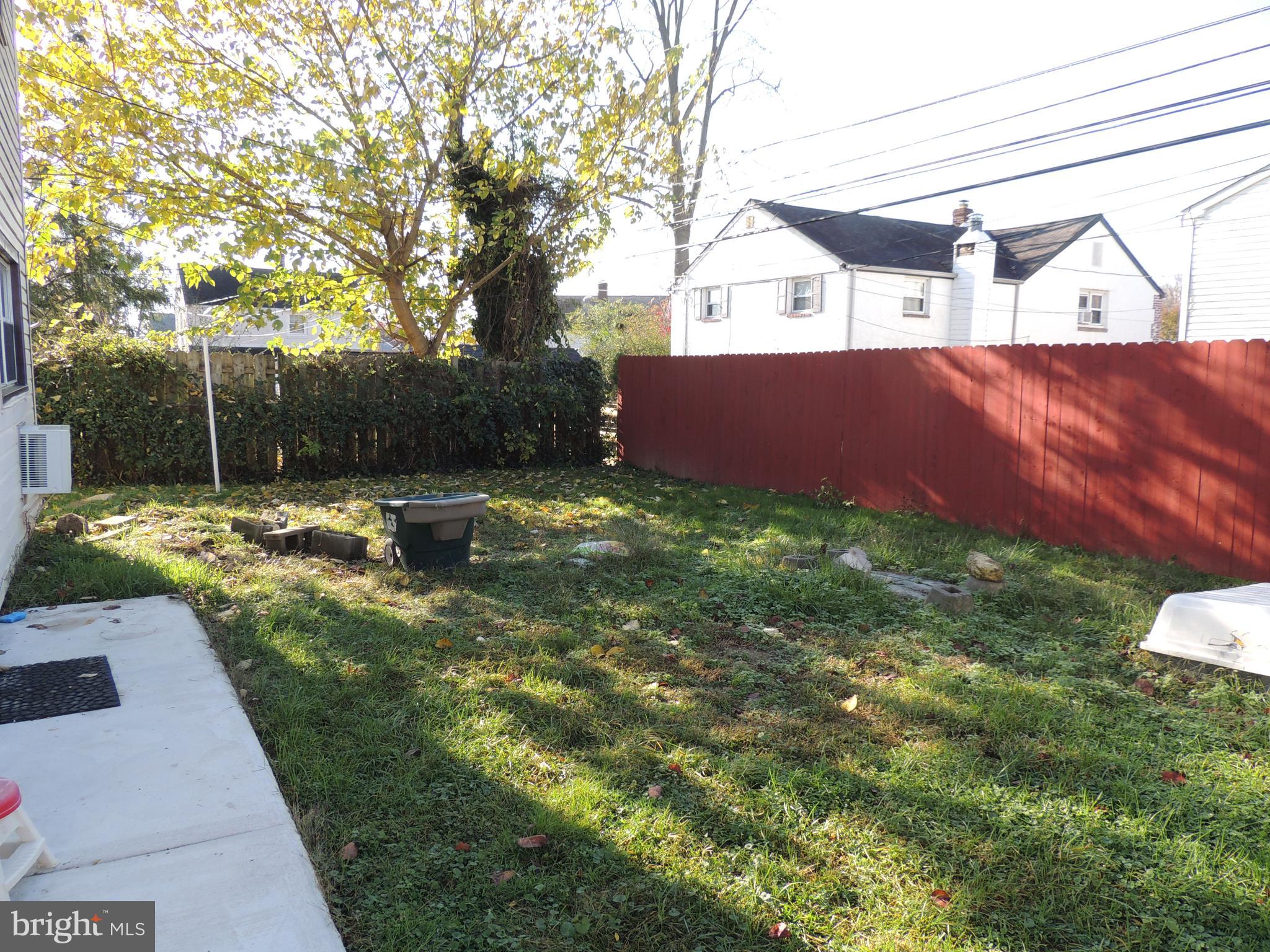 845 Quaint Street Secane, PA 19018 - Photo 10 of 33