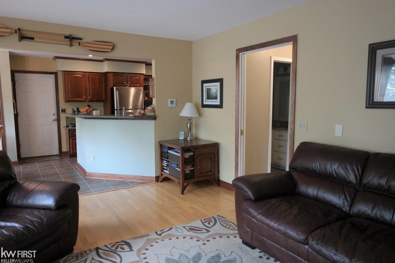 14457 Ripley Road Linden, MI 48451 - Photo 17 of 38 21455127-16.JPG