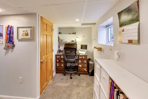 $399,000 | 834 Carpenter Avenue, Oak Park, IL 60304