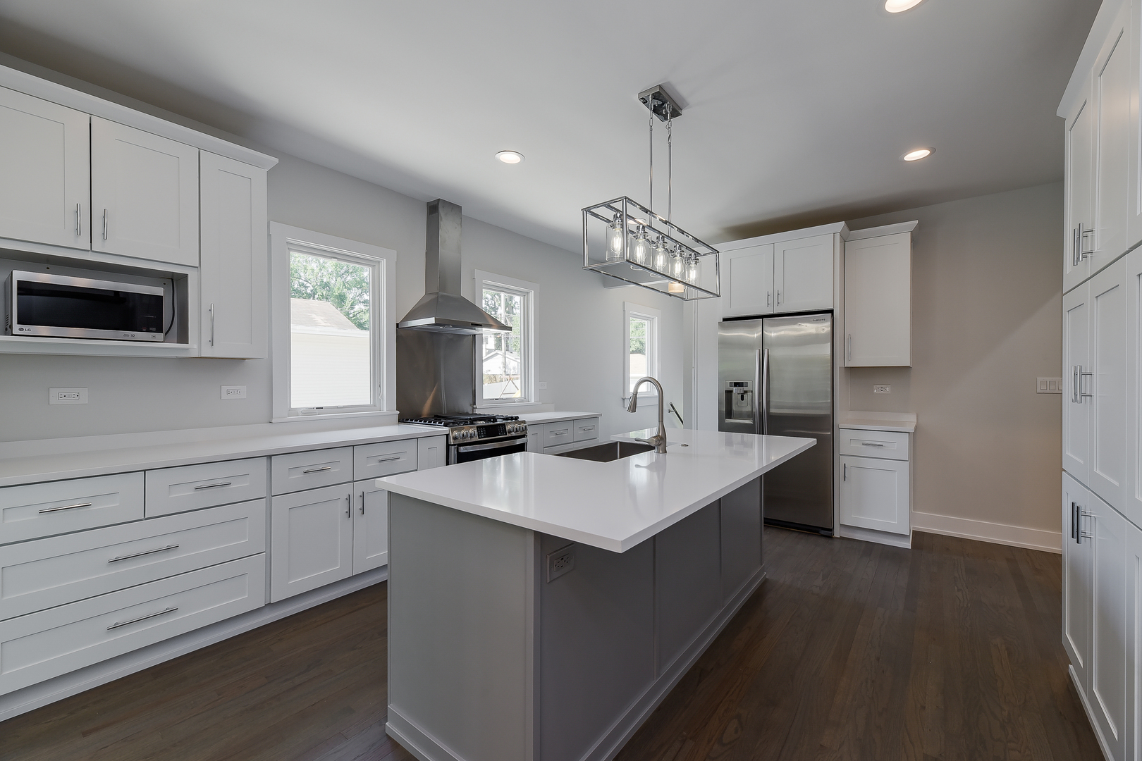 4008 Wolf Road Western Springs, IL 60558 - Photo 8 of 25