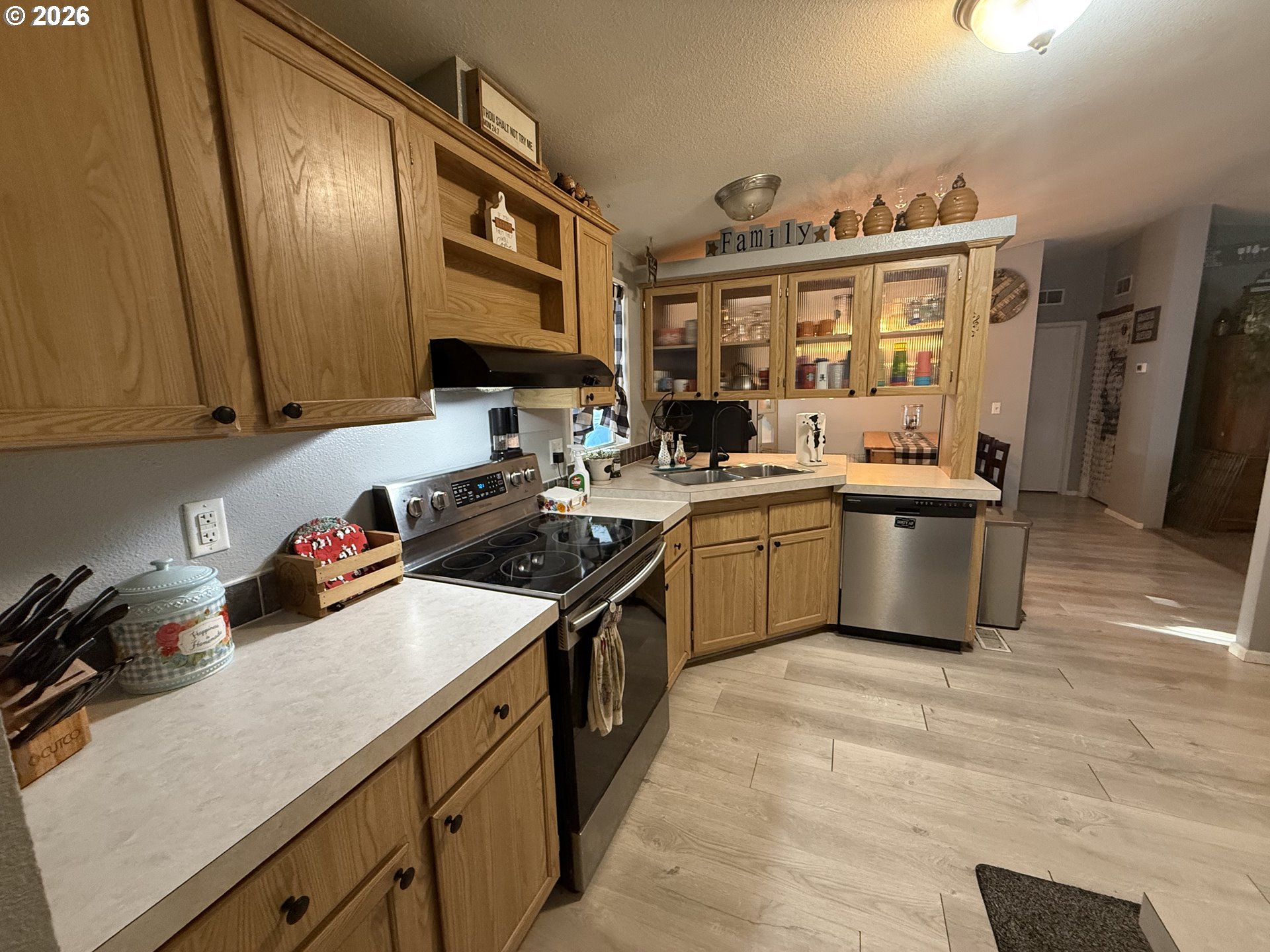 134 Anne Avenue Winston, OR 97496 - Photo 7 of 26 Kitchen