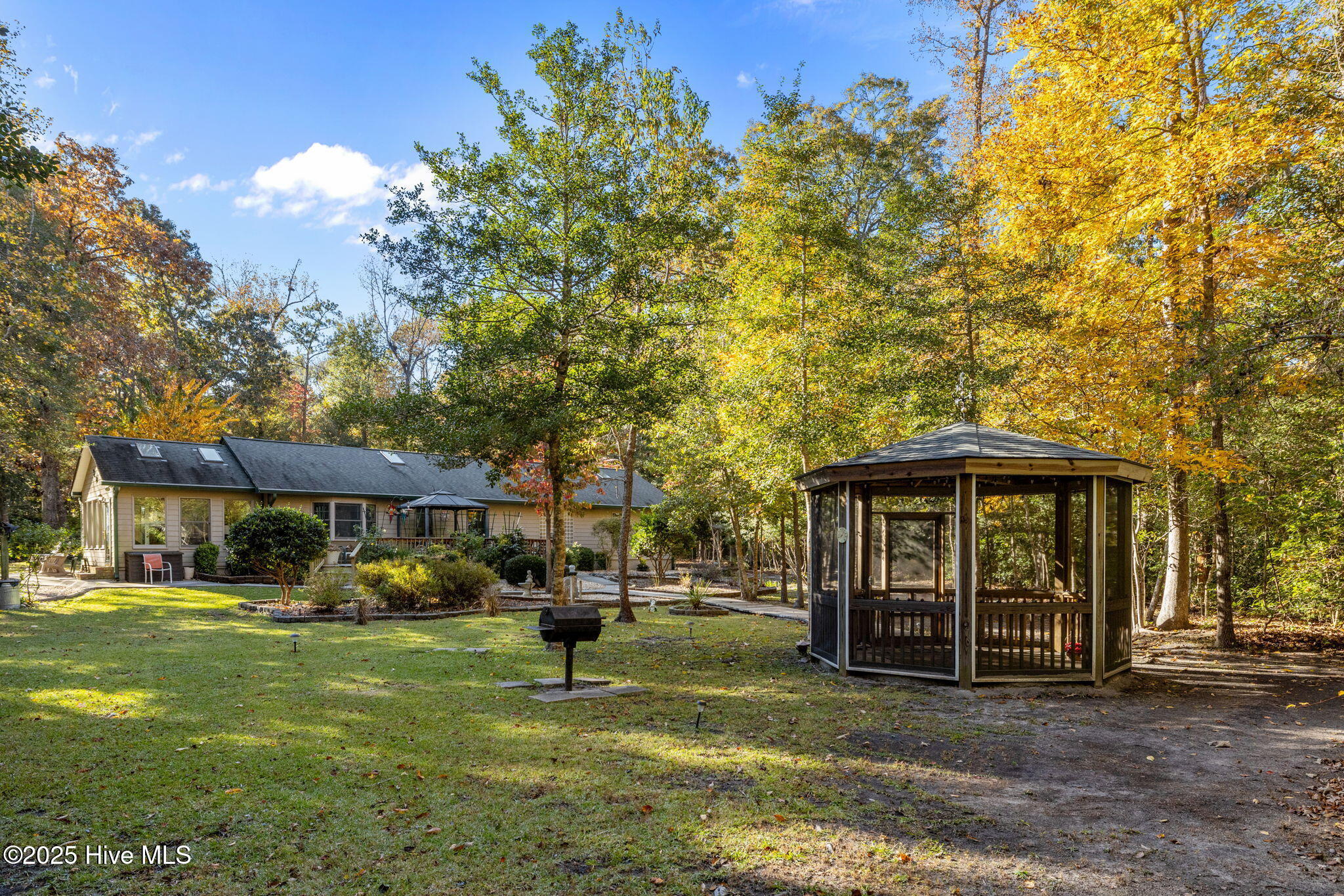 119 White Oak Bluff Road, Unit A Stella, NC 28582 - Photo 12 of 48 Back