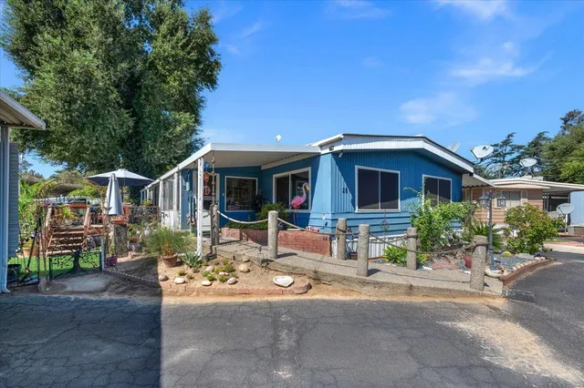 $158,500 | 339 North Frankwood Avenue, Unit 29, Sanger, CA 93657