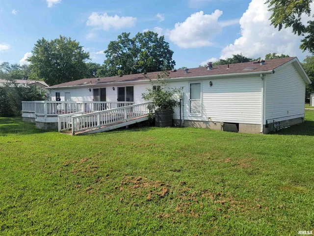 $48,000 | 405 East Fayette Avenue, Patoka, IL 62875