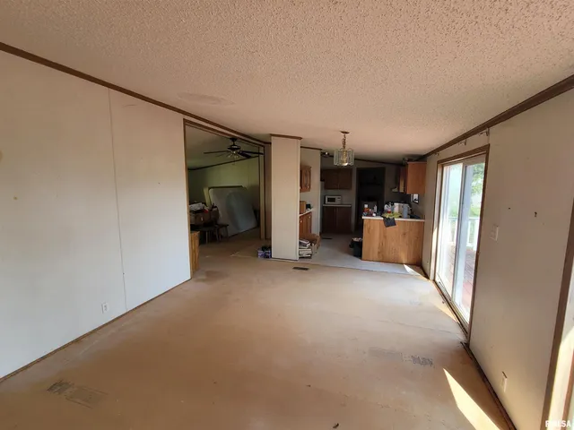 $48,000 | 405 East Fayette Avenue, Patoka, IL 62875