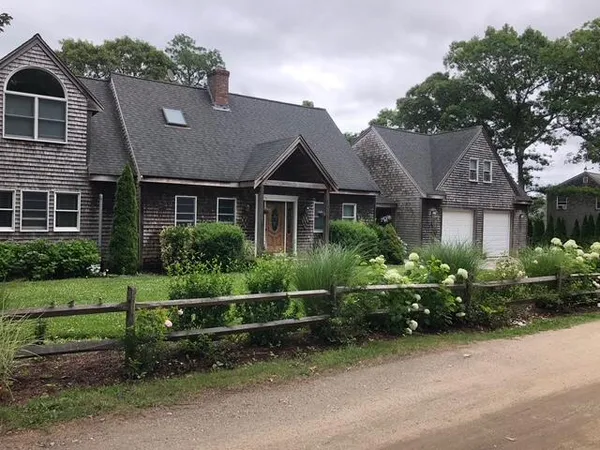 $1,795,000 | 68 Front Street, Oak Bluffs, MA 02557