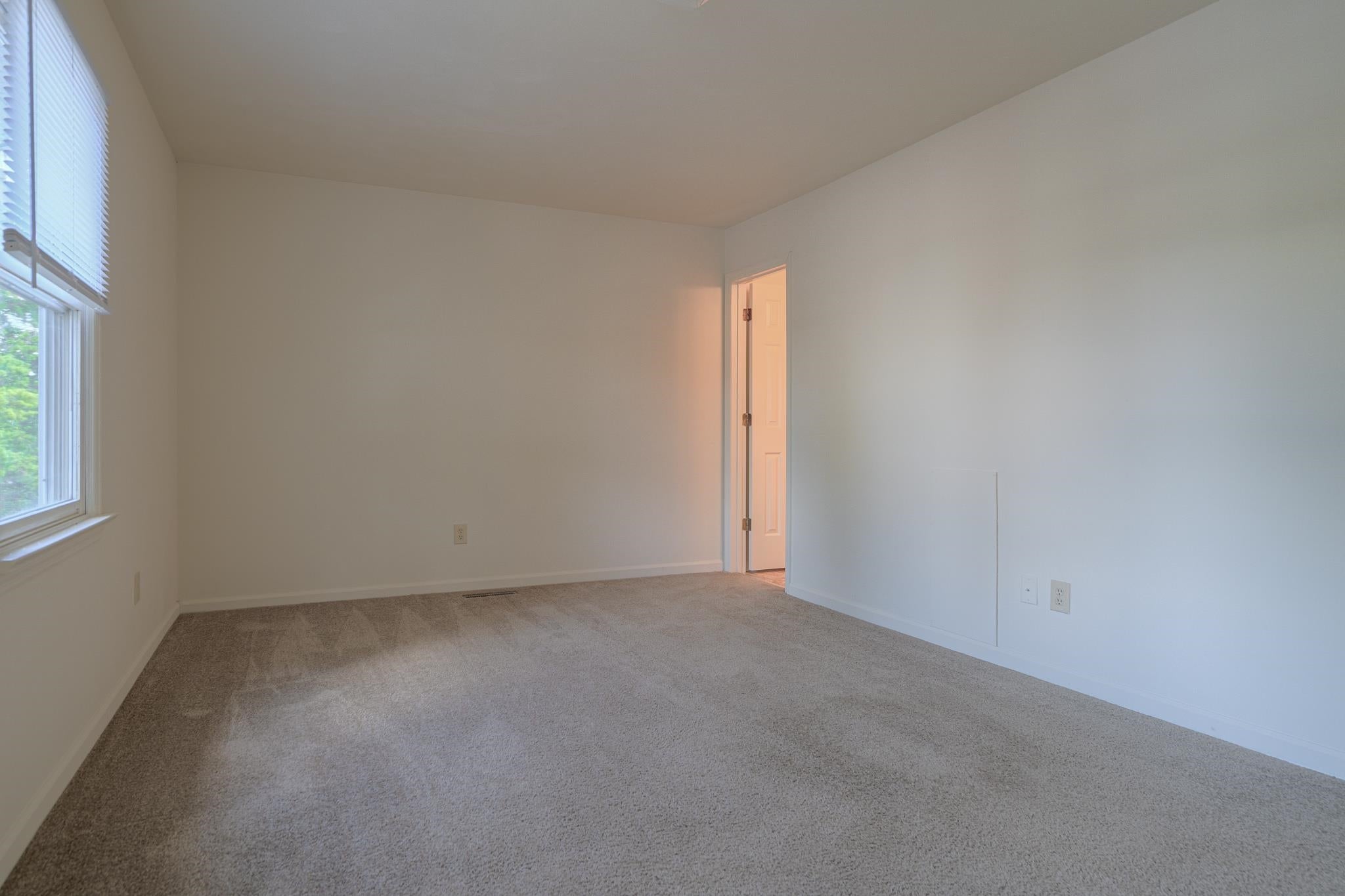 2524 Ridge Road Blacksburg, VA 24060 - Photo 21 of 36 Gallery Image 21