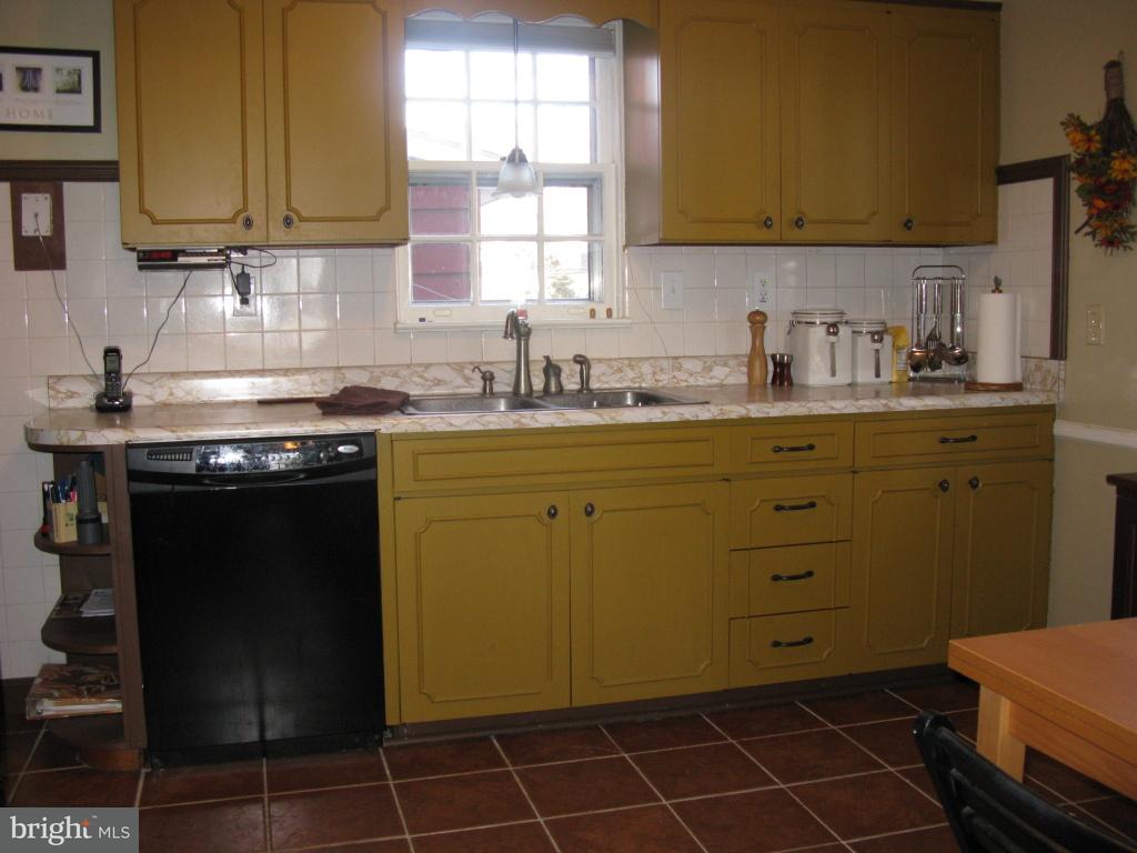 701 Pleasure Road Lancaster, PA 17601 - Photo 2 of 18 Gallery Image 2
