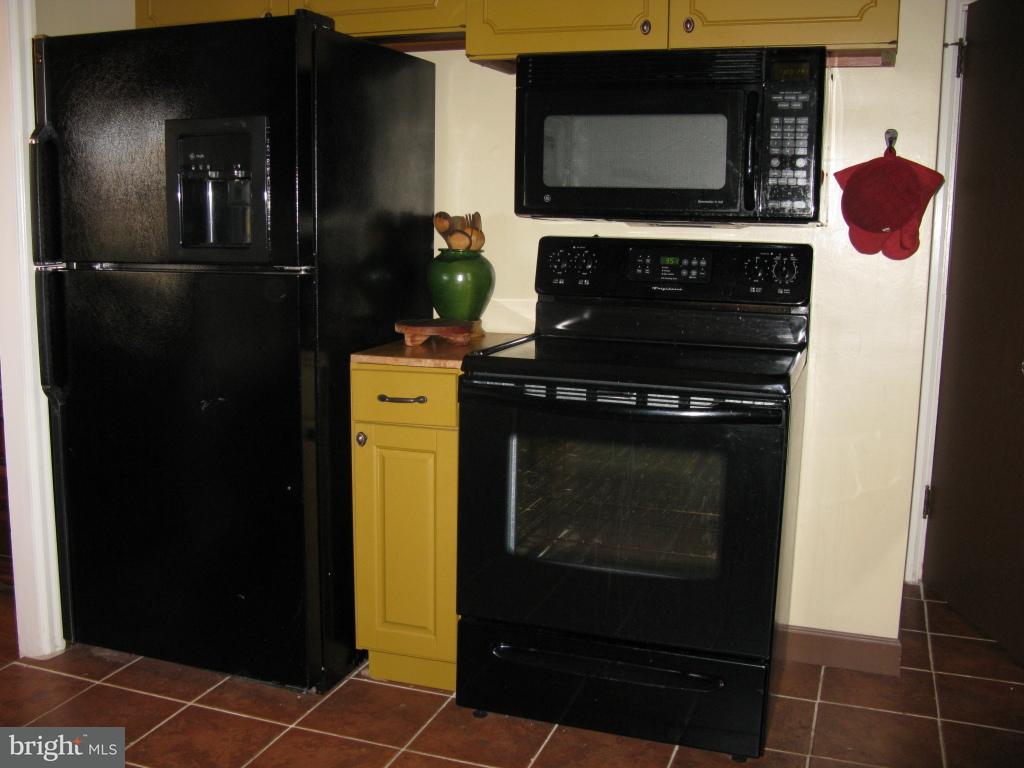 701 Pleasure Road Lancaster, PA 17601 - Photo 3 of 18 Gallery Image 3