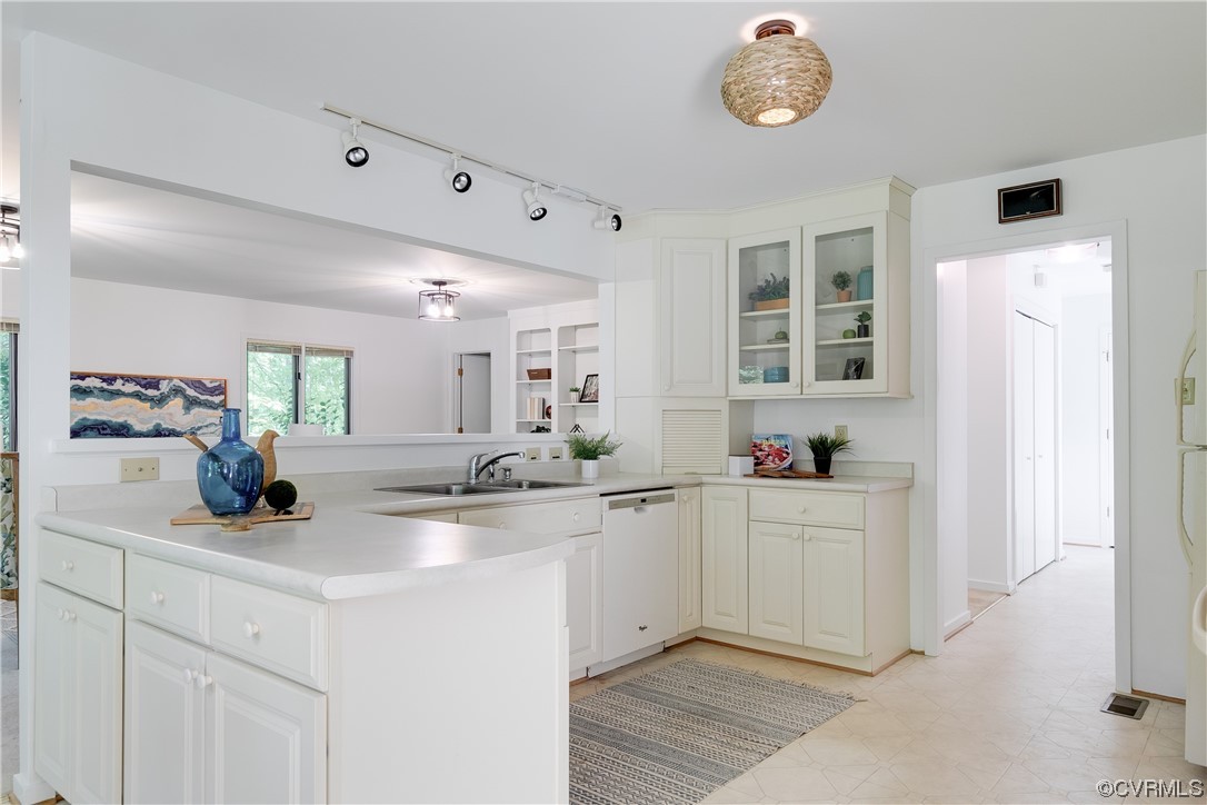 4000 Cheyenne Road Richmond, VA 23235 - Photo 11 of 50 a kitchen with cabinets and window