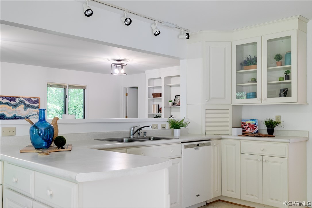 4000 Cheyenne Road Richmond, VA 23235 - Photo 12 of 50 a kitchen with sink cabinets and window